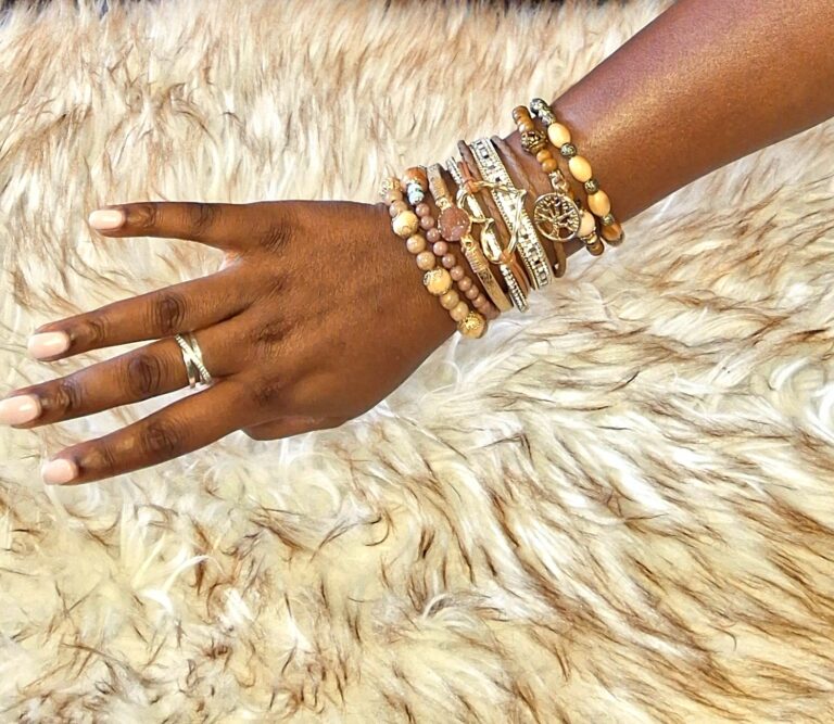 product-bead-charm-bracelet-caramel-tie-7