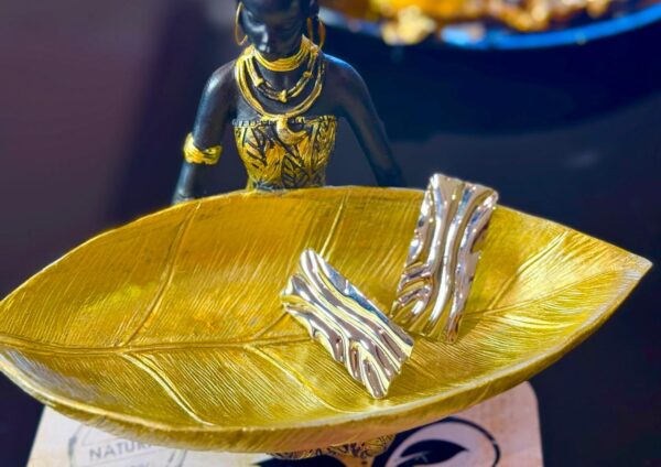 product-buzzy-statement-earring-silver-36