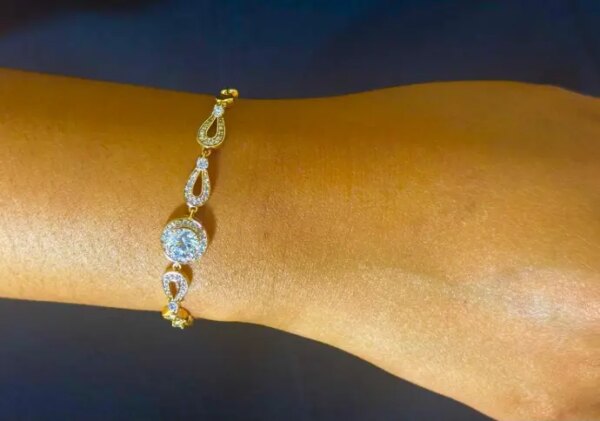 product-gold-bracelet-white-stone-27