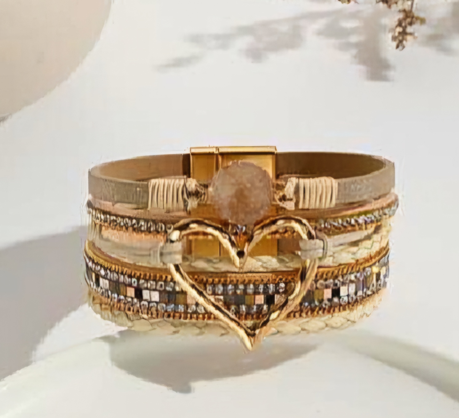 product-vintage-big-love-leather-bracelet-champagne-5