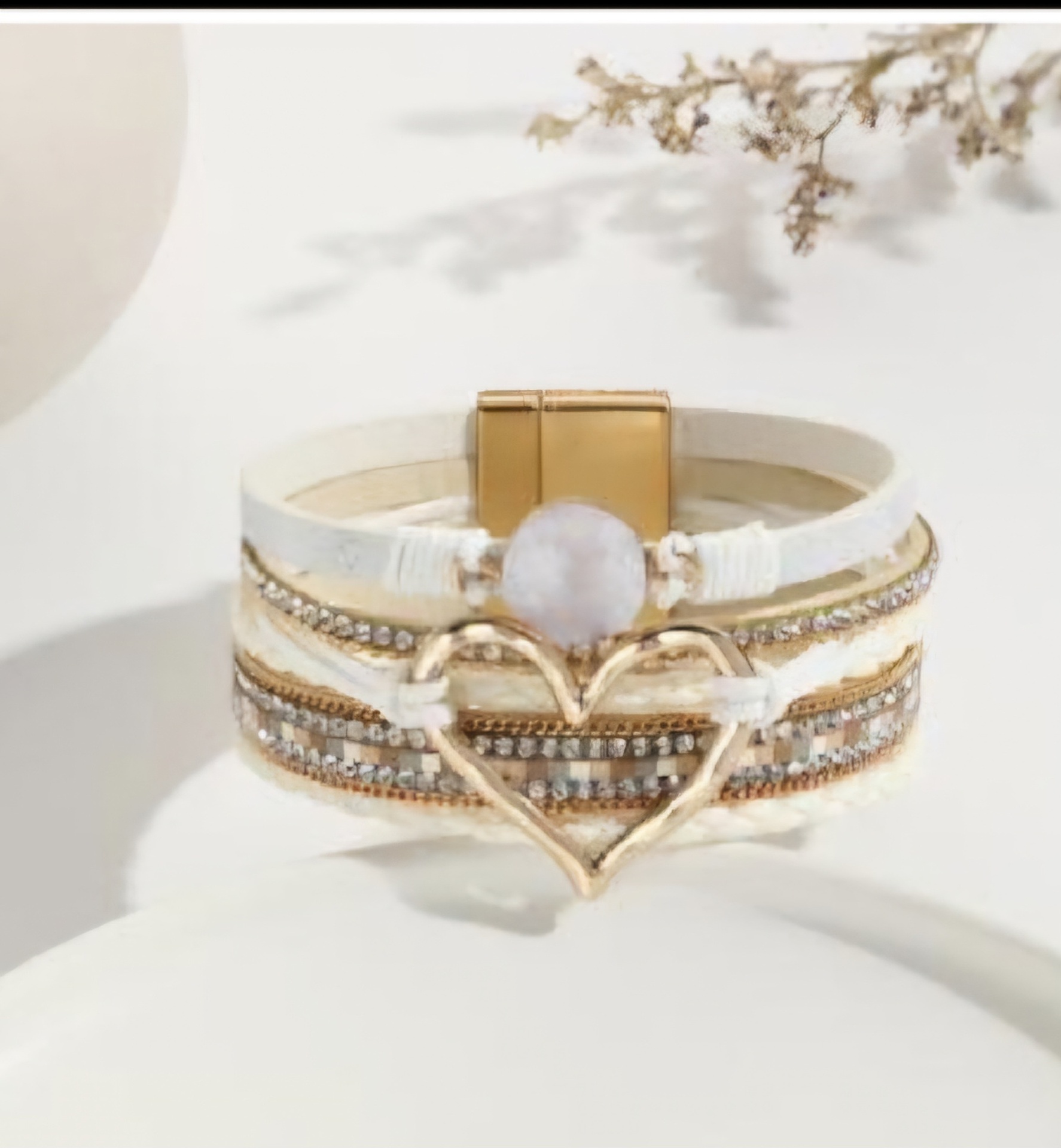 product-vintage-big-love-leather-bracelet-white-5