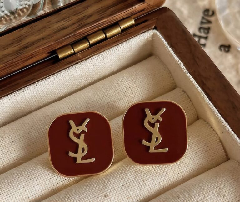 product-vsl-letter-shaped-earings-20